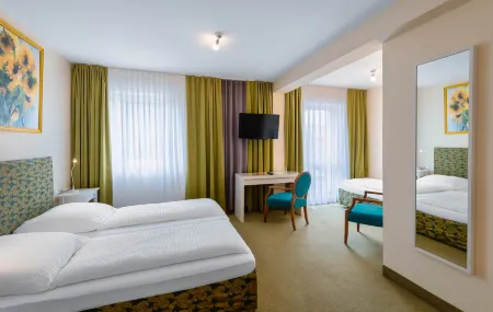 Alpha Hotel Hermann Von Salza Отели в г. Унструт-Хайних