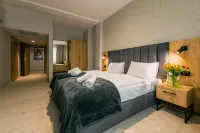 Country Club Żywiec Hotel I Domki Całoroczne فنادق في Pewel Mala