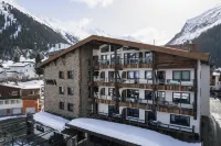 VAYA Galtür Paznaun inklusive Silvretta Card Premium im Sommer Hotels in der Nähe von Stausee Kops