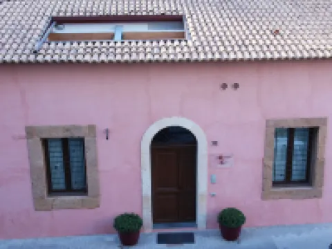 カスエピカルモ・ゲストハウス アウグスタのホテル