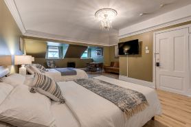 North House - Auberge la Chouette Hôtel Automatisé