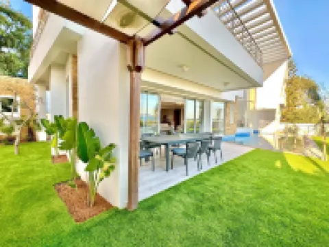 Omnya Carthage Frontsea Luxury Villa Hotels in El Kram