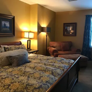 Ophelias Restaurant & Inn