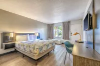 Motel 6 Spring Hill, FL - Weeki Wachee