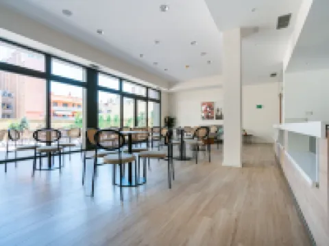 Limehome Barcelona Carrer de Besalú 82
