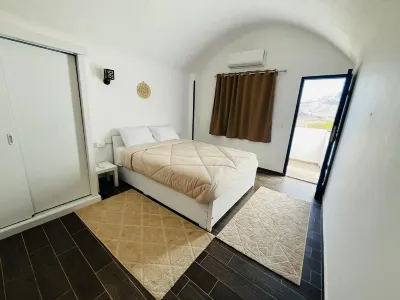 Sharqotel Luxor Hôtels à : 