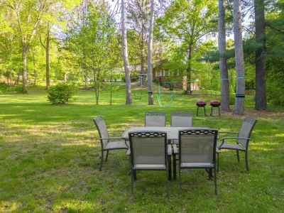 Close to Downtown/UMASS Walk-Out Basement Condo with game room & big backyard!