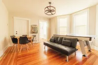 Spacious 3BR - Walk to Downtown Salem, Game Room!<br>