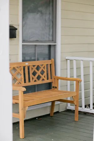 Cozy Cottage with Modern Amenities - Charming Downtown Retreat