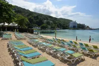 Fisherman's Point Resort Hotels in Steer Town