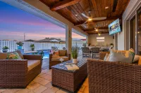 Private Beach, Heated Pool and Outdoor Kitchen - Stunning Oasis