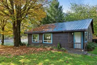 Baring Bend Lodge Hotels in Baring