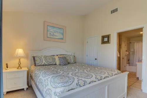 Barrier Dunes Hideaway Hotels in Gulf County
