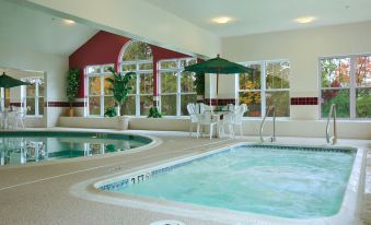 Holiday Inn Express & Suites Columbus Airport East