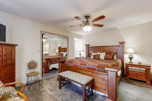Charming Waterfront Townhouse at Horseshoe Bay w/ Patio Hotels in Horseshoe Bay