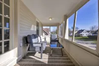 Peaceful 2BR | Yoga Space | Near Lake & Downtown Hotels in Euclid