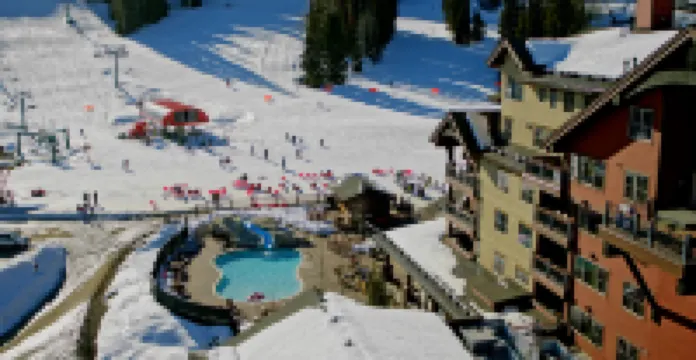 Ski-in/Ski-Out with Cozy Living Space - Gorgeous Luxury Retreat