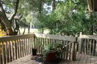 Charming Cottage with Golf Course Views - Cozy Seabrook Island Retreat