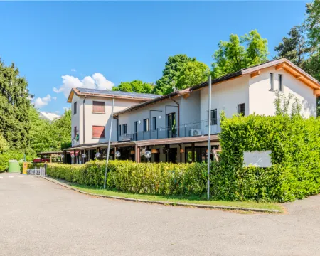 Camping Turisport Hotels in Dervio