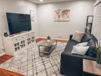 Charming 3-bedroom home near everything safe neighborhood. Family & pet-friendly