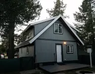 Charming Cottage with Fenced Yard and Fire Pit - Cozy Mountain Retreat
