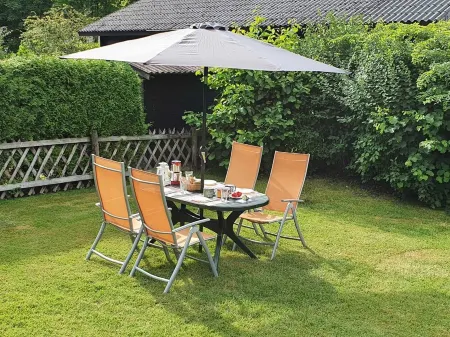 Cozy tent roof house for up to 6 people, free WLAN, fenced property