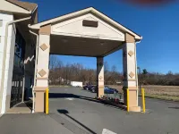 モーテル 6 イースト ウィンザー ニュージャージー - ハイツタウン - 駐車場