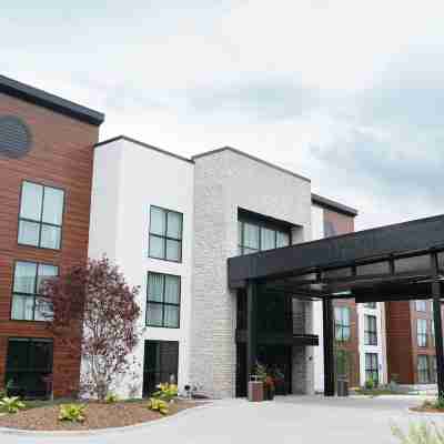 Revel Hotel des Moines Urbandale, Tapestry Collection by Hilton Hotel Exterior