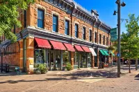 Coopers North in Old Town - Hot Tub & Pool Table! Hotels in Fort Collins