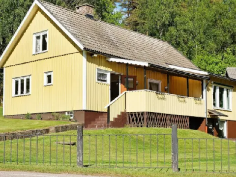Holiday Home in Ullared Hotels in 