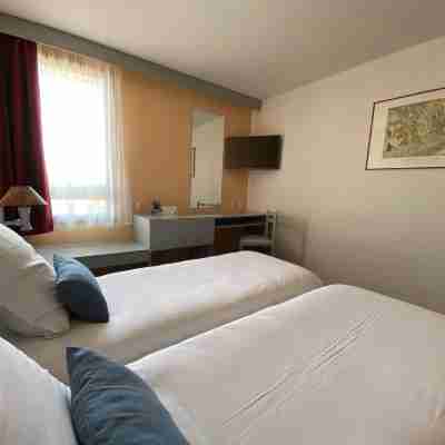 Brit Hotel Essentiel Moulins Avermes Rooms