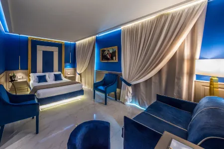 Relais San Severo Отели рядом с достопримечательностью «Chiesa e Chiostro di San Gregorio Armeno Napoli»