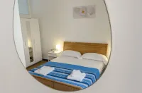 Joivy Couzy Flat Baia del Silenzio