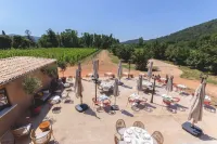 Le Baguier Hotel di Forcalqueiret