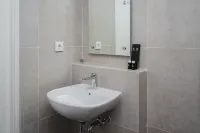 Cozy 1Br at the Ayoma Apartment Hotel di Ciseeng