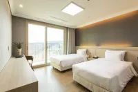 Baekhak Jayuro Resort Hotels near Haeyeonsa