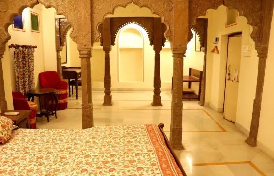 德文尼瓦斯班迪-喜來得酒店集團