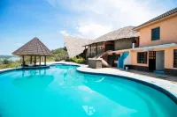 Sirville Lake Elementaita Lodge - Pools