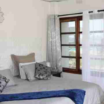 Catembe Beach Lodge Rooms