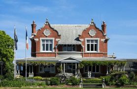 Bay City Motor Lodge