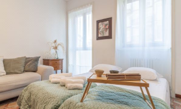 Madamart - 301 Autodromof1 Centro