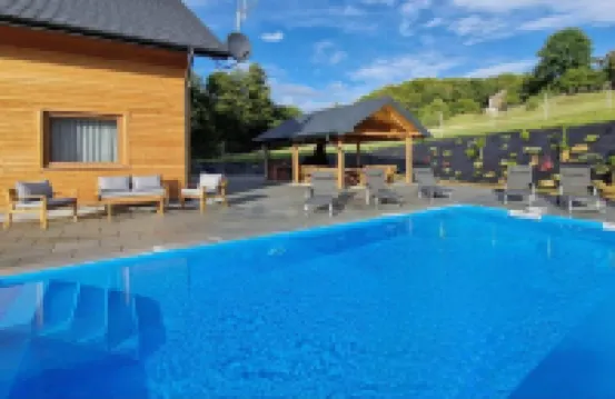 Holiday Home in Wi Niowa with Pool and Forest Hotel di 