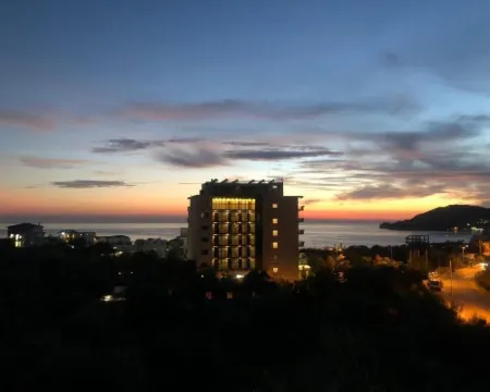 Koks’ Guesthouse Hotels in Himare