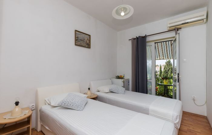 Guest House Bradas