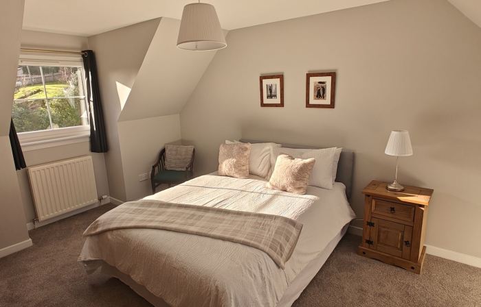 Ben Lomond Cottage - Loch Lomond and Arrochar Alps