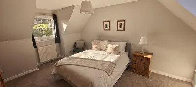 Ben Lomond Cottage - Loch Lomond and Arrochar Alps Hotel in zona Saint Peter And Saint Paul Church