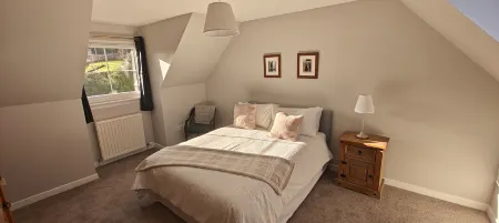 Ben Lomond Cottage - Loch Lomond and Arrochar Alps Отели в г. Arrochar