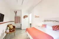 Little Square Arona Hotels in Arona