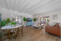 Awesome House with Pool Westchester