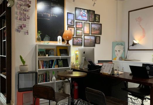 Christinas Hotel & Cafe 외관 이미지